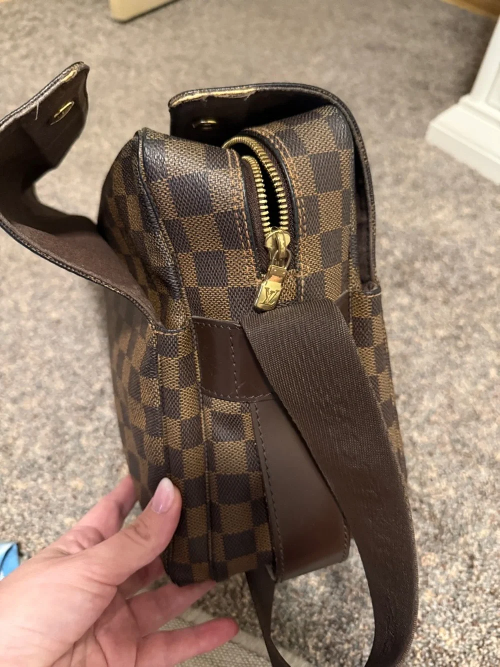 Louis Vuitton Brown Naviglio Damier Crossbody - Picture 5 of 8